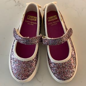 Girls sparkle shoes with strap